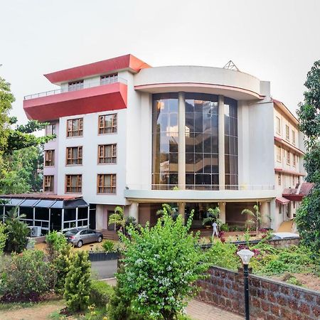 Chances Resort&Casino An Indy Resort Panaji Esterno foto