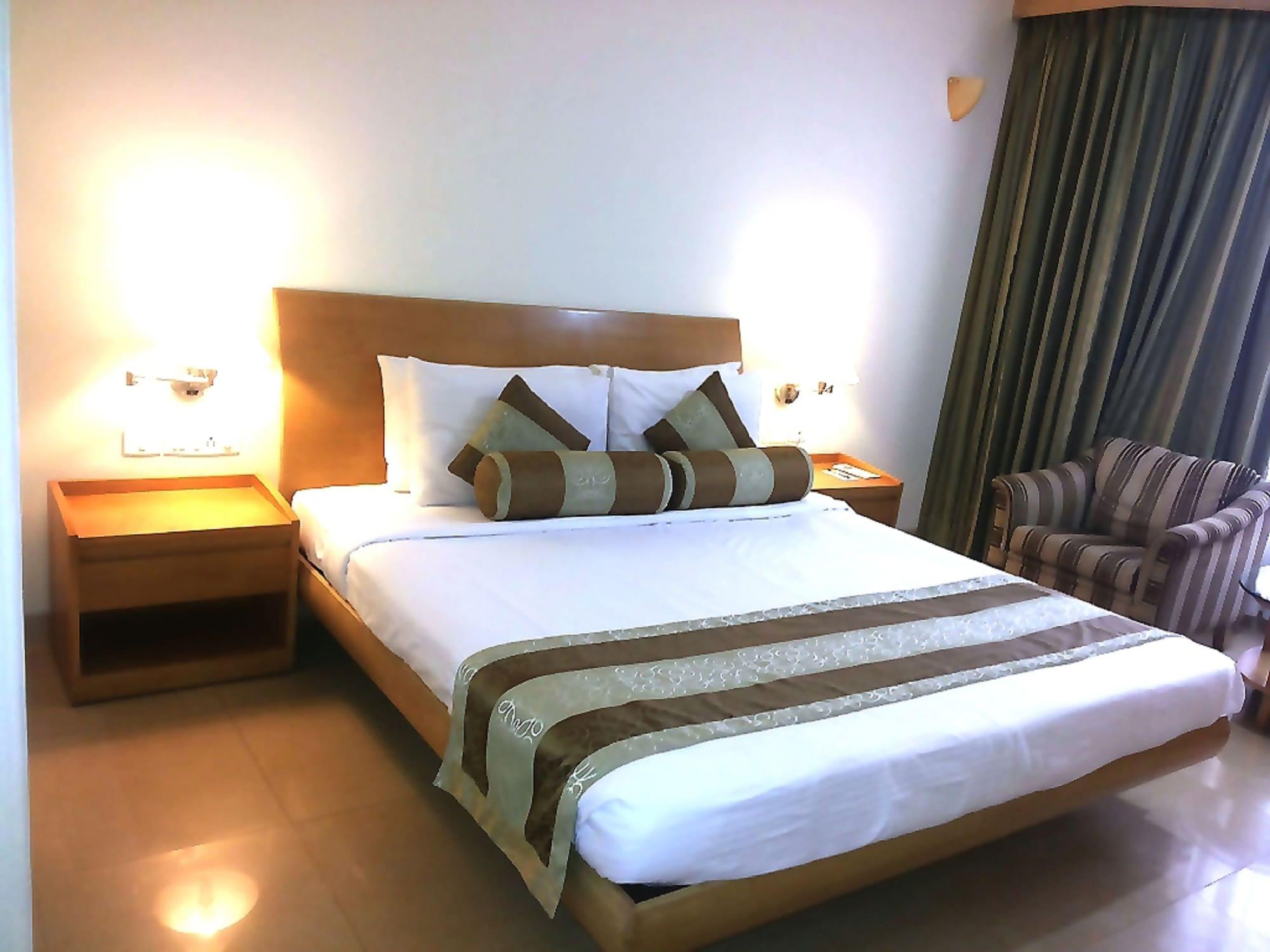 Chances Resort&Casino An Indy Resort Panaji Esterno foto