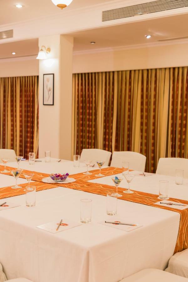 Chances Resort&Casino An Indy Resort Panaji Esterno foto